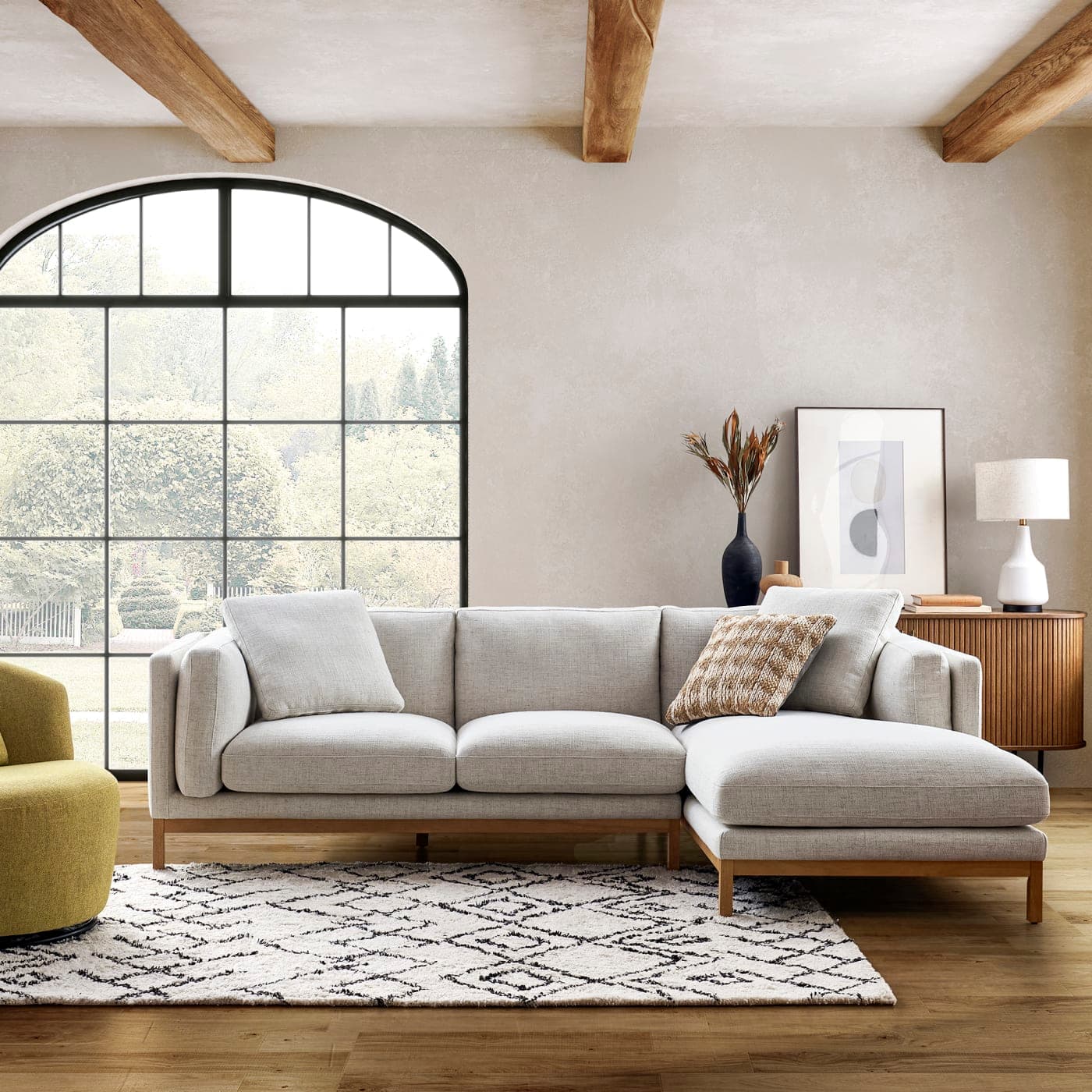 Property photo without caption