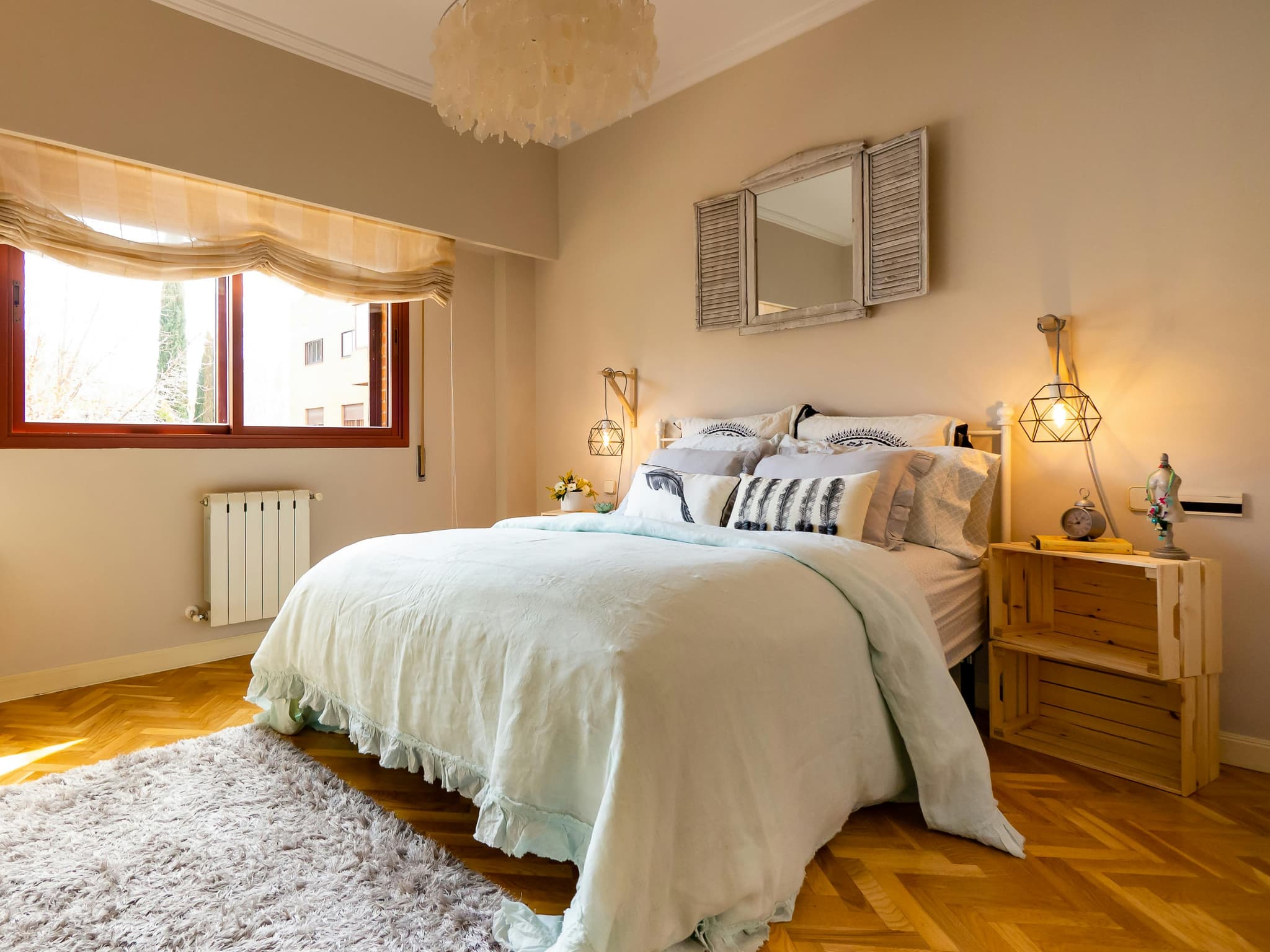 Room with furniture and objects